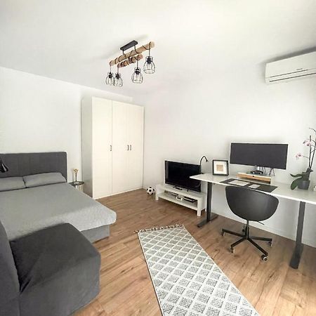 Puzzle Studio Bucureşti Exterior foto