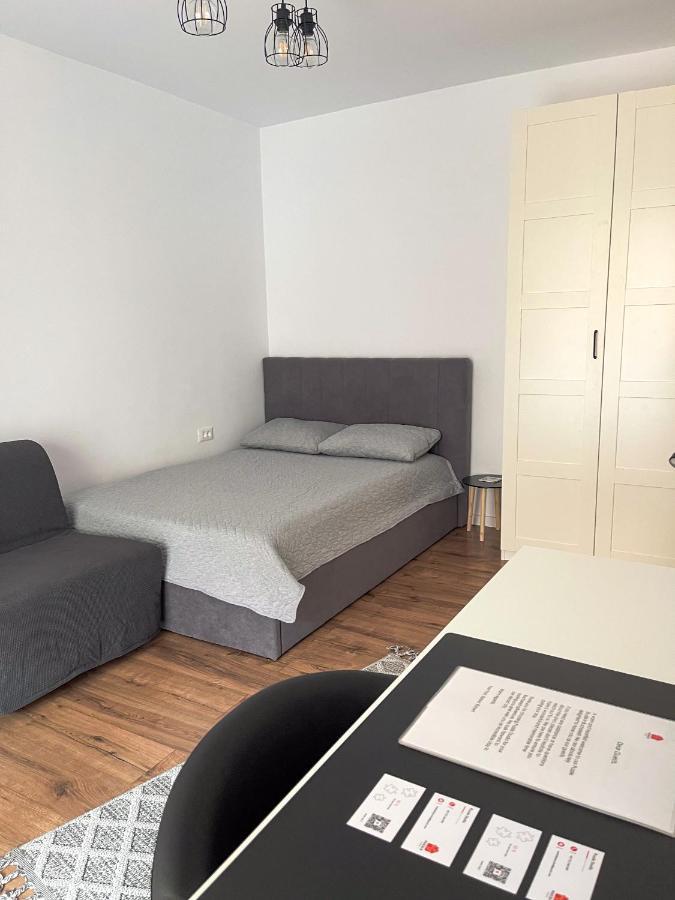 Puzzle Studio Bucureşti Exterior foto