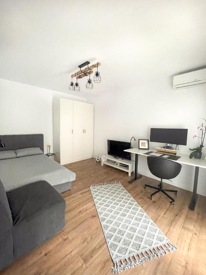 Puzzle Studio Bucureşti Exterior foto